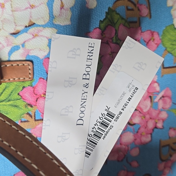 NWT Dooney & Bourke Hydrangea Monogram Shopper - Picture 6 of 15